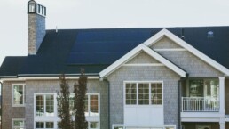 ¿Puede ser una casa autosuficiente con placas solares